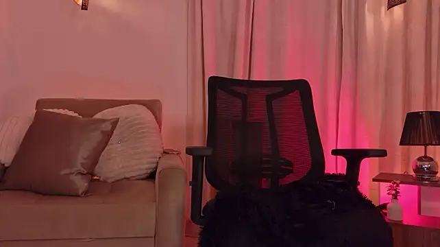IsabellaLux_ - SPANK ASS IN DOGGY STYLE + SALIVA ASS