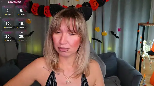 MilaBott - cowgirl position and slap my tits