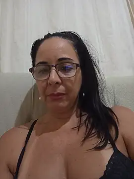 Regina475 - Bucetinha com creme