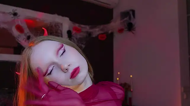 FoxyMira