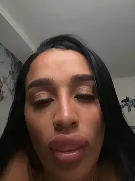 KatalinnaBrown - now show long squirt