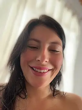GiuliaBianchi - Show pussy wet 💦💦💦