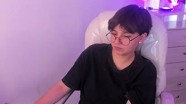 Nathaly_ds - squeeze my tits