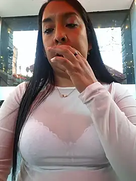 Keny__a - Remove panties + show wet pussy 💦