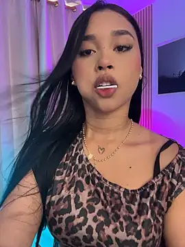 KiaraVixenn - cameltoe