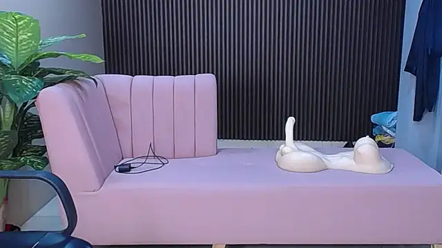 Hott_mind_ - 🍑Fuckmachine time today until squirt💦
