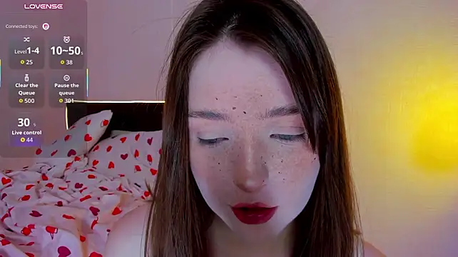 Lexxxxxxi - play tits