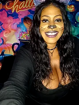 AmazonianMistress - 🎃LT gets Treat🎃@CatTail Plug Squirt💦