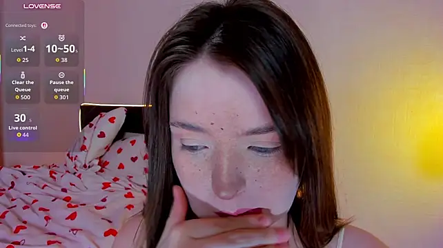 Lexxxxxxi - play tits