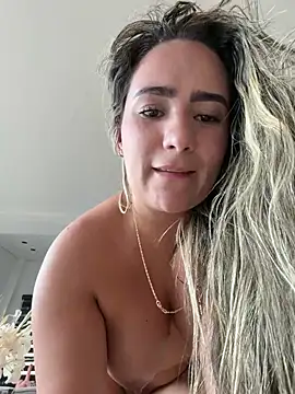 Miilana_ - FULL NAKED + OIL🎃