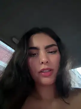Maddy_Rouse_ - Remove panties+ rub pussy in uber 🥵😈
