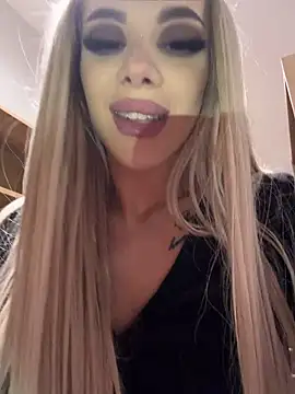AlyssaFoxx_ - 2 Fingers in Pussy Like Crazyyy⚡