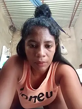 Lavanya23 - Masturbándome 5 minutos