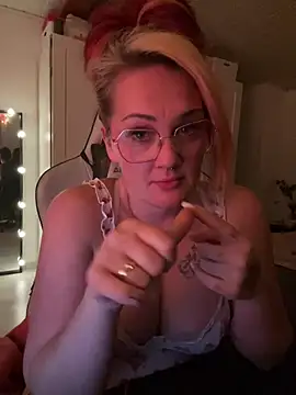 -LexaX - 💦 Feetshow WIth OIL