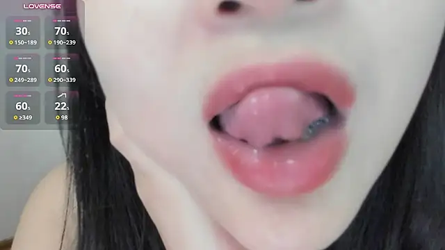 Maggieyuyu - M腿+吮手指+小粉高震3分钟