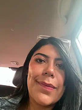 CataReina - showing tits against the glass