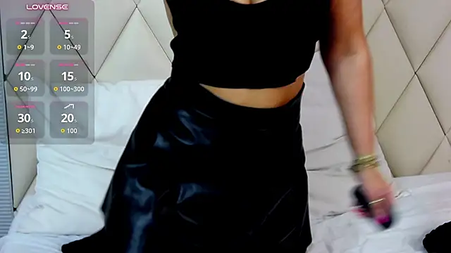 GinaBear - fuck me deep and hard