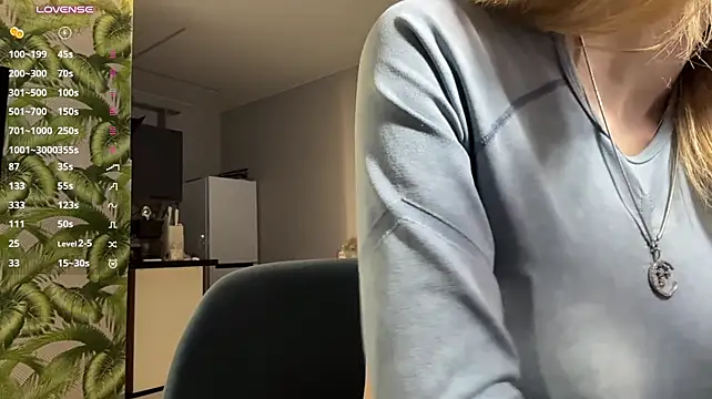 NatalieAnene - sucking my finger like it's a dick😋
