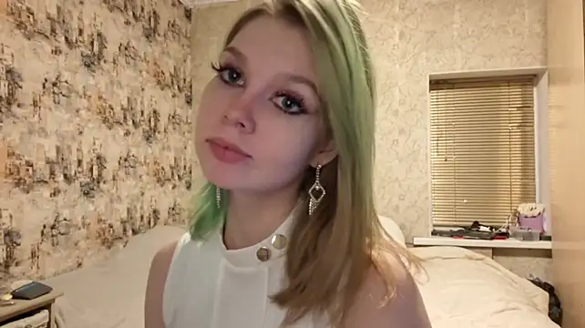 KymberlyKarhoff - Squeeze and softly slap my boobs x11🤭