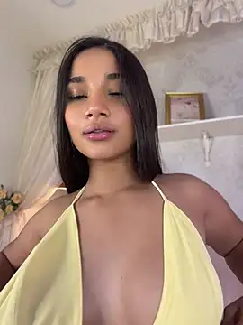 AlessiaVallmont - Fingering hard until cream drips