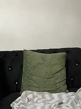 Emi_RoseMaus - Blowjob +telegramm gruppe