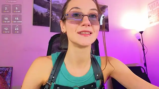 Laracroftmansion - 🖤Add a neck strap and clips to the sits