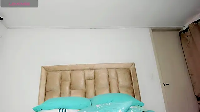 Genesis_Sandoval - SHOW IN THE SHOWER