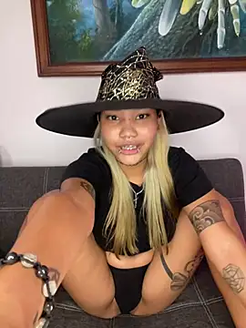 Scarlet_Thai