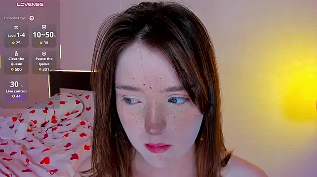 Lexxxxxxi - play tits