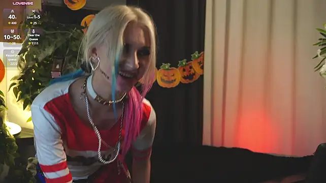 LessyLuiz - 🎃Show Tits + Slobbery Ahegao🎃