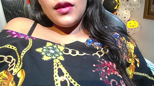 Sita_Nair - show ur make up