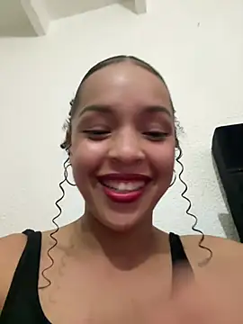 Yasmin777_ - Striptease + sexy dance