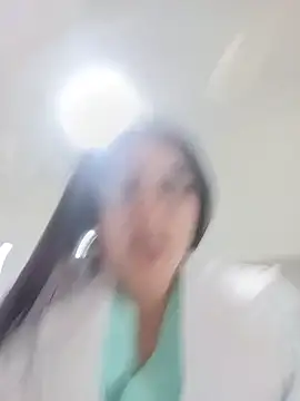 CAROLINE__07 - BIG SQUIRT IN IN THE MEN'S RESTROOM