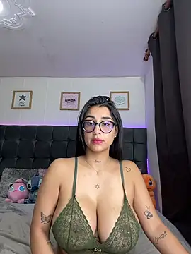 Lovely_violet13 - 🍆blowjob + 🍒fuck tits + 💦spit