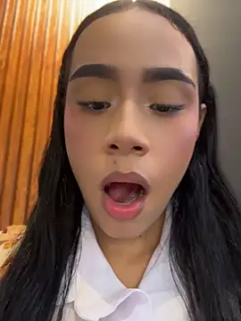 Sara-Castillo - ANAL PLUG UNDER THE TABLE + FUCK PUSSY🥵