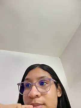 Danaeluxe - Playing with my delicious pussy🥵