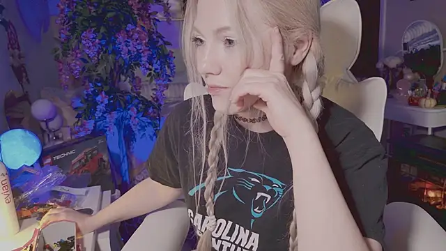 Talulaa - up close pussy play 💦🫧💫✨💦
