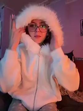 Alina-420 - Show my Tits