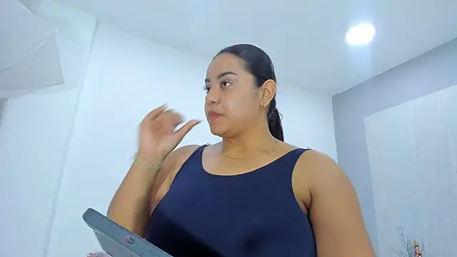 SienaWild - anal sex + anal toys