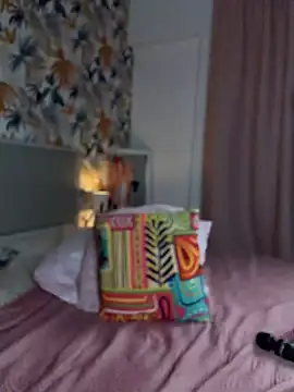AnaisLabella - fingering my pussy + toy control 5m
