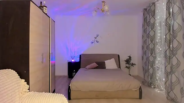 PlayfulDaisy - Oil ass and twerk🥵🔥