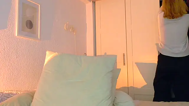 MissFrenchy - Plug and anal