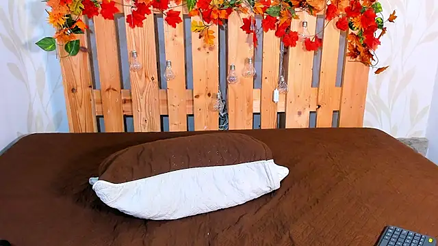 Dayana_precious - show tits bounce and much oil .