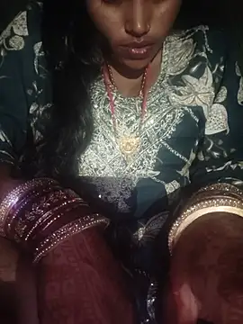 Sexyradha_
