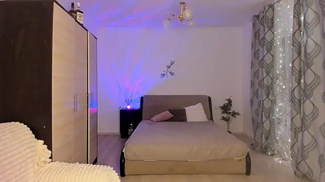 PlayfulDaisy - Oil ass and twerk🥵🔥