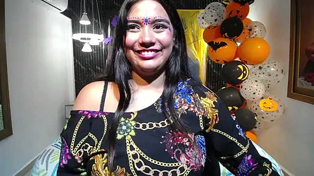 Sita_Nair - show ur make up