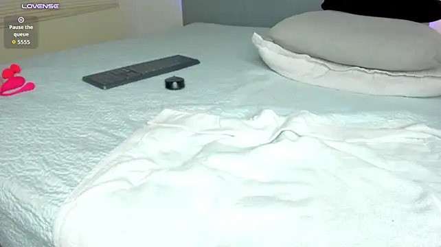 Candy_millers - Plug Anal+ Spank Ass Hard