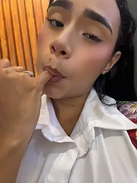 Sara-Castillo - ANAL PLUG UNDER THE TABLE + FUCK PUSSY🥵