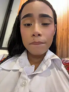 Sara-Castillo - ANAL PLUG UNDER THE TABLE + FUCK PUSSY🥵