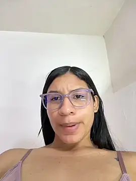 Danaeluxe - Playing with my delicious pussy🥵